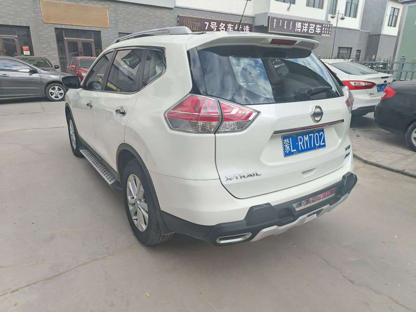 Nissan X-Trail 6