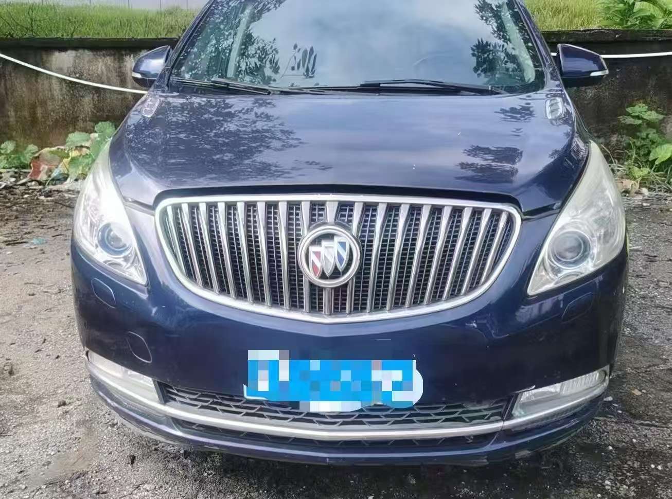Buick GL8 2.4L Luxury Business Executive