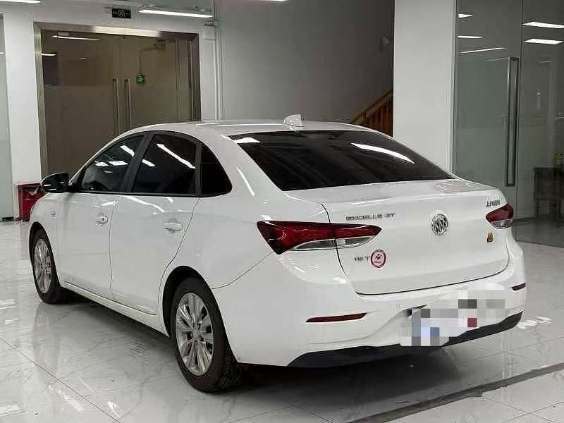 Buick Excelle 15T Dual-clutch Connected Elite 3