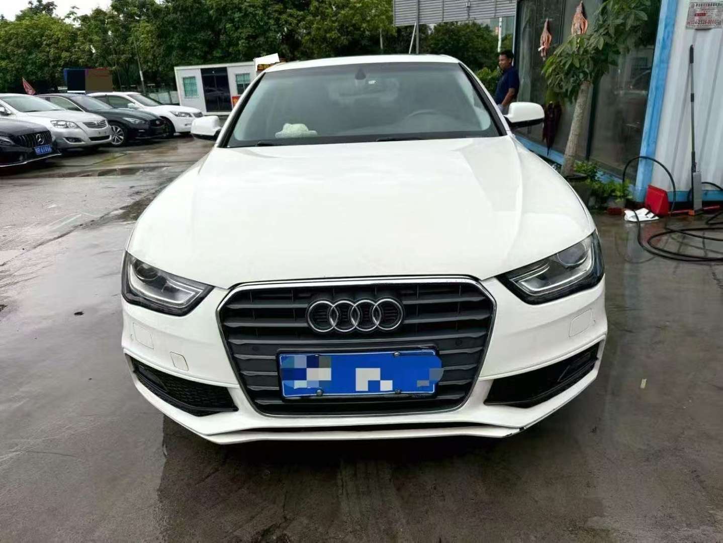 Audi A4L 2013 2.0TFSI 40TFSI Quattro Sporty Edition