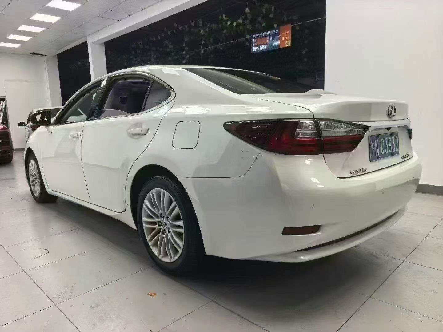 Lexus ES ES250 3