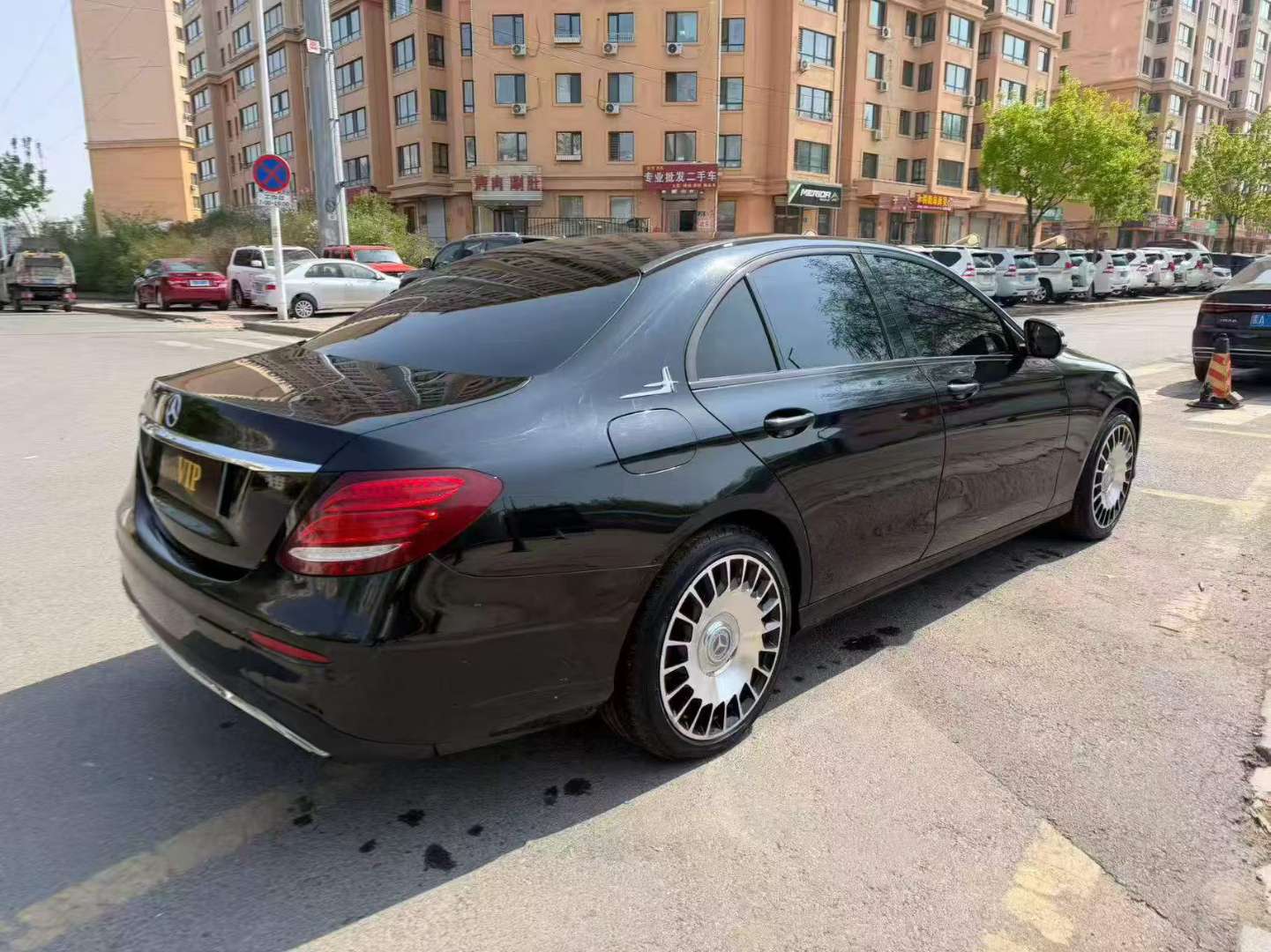 Mercedes-Benz E-Class 2017 E200 5
