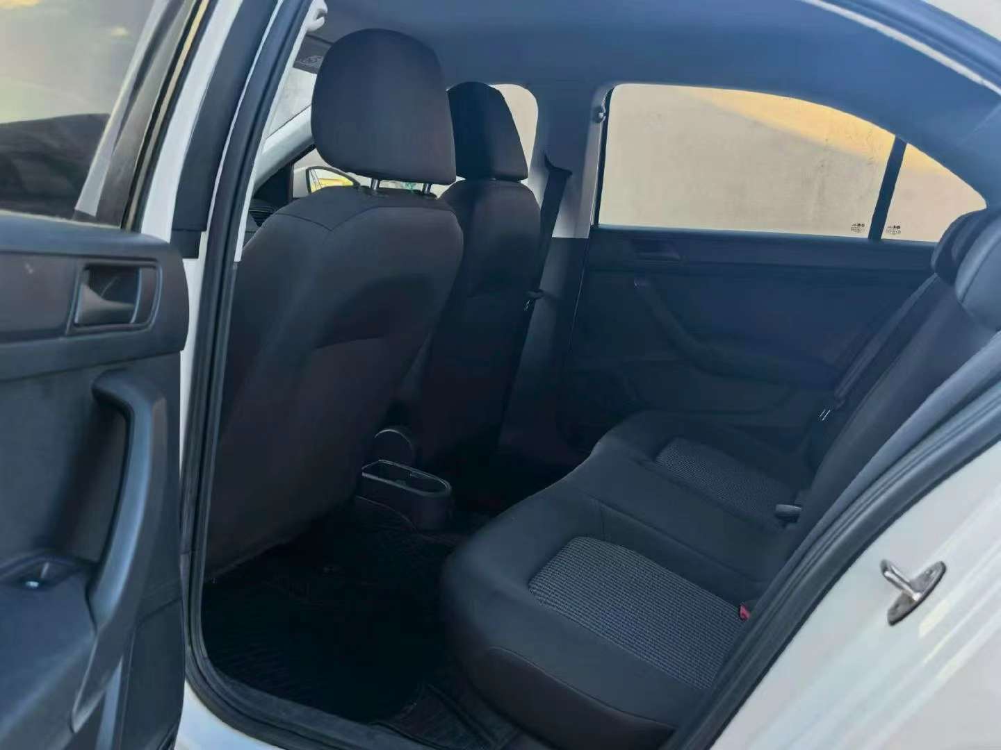 Volkswagen Santana 1.5 Automatic Style Edition 5