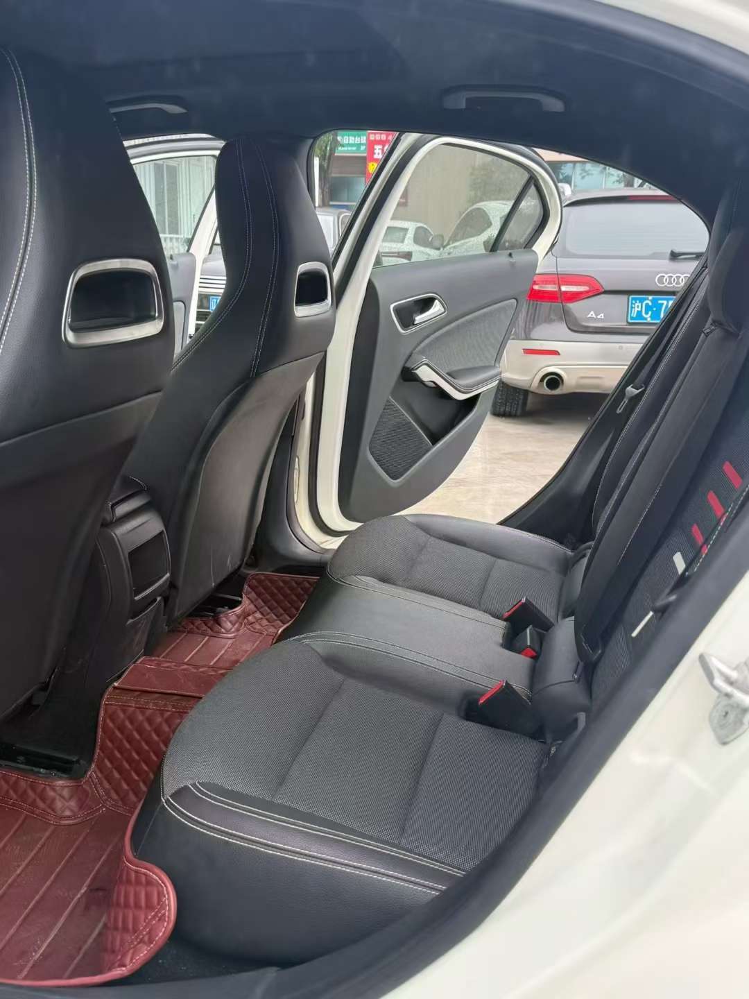 Mercedes-Benz A-Class Dynamic 8