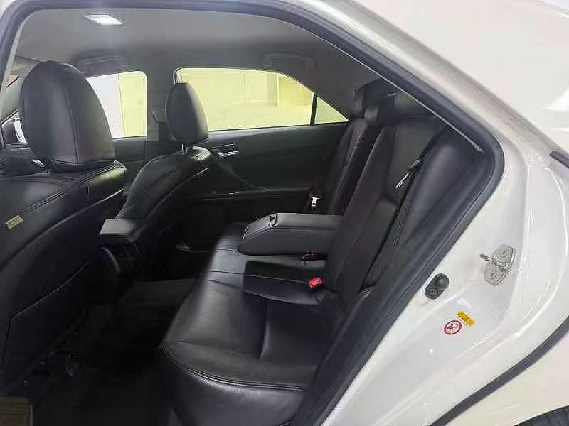 Toyota Reiz 2013 2.5S Elite Edition 7