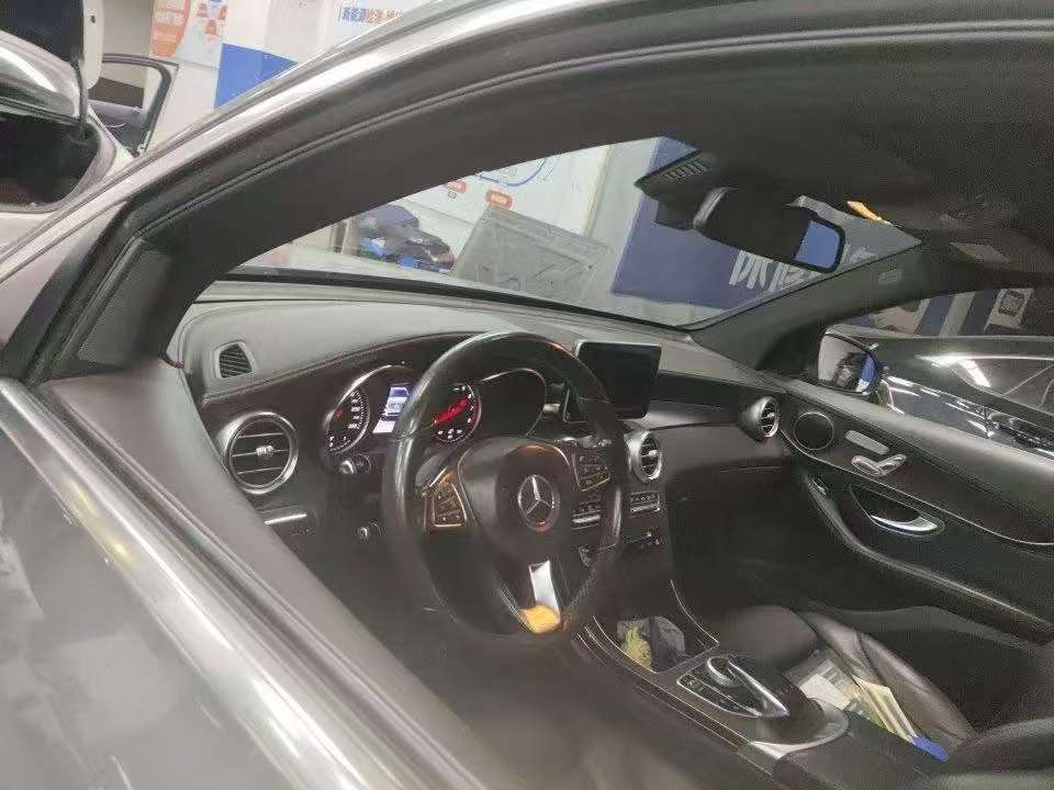 Mercedes-Benz GLC 300 4MATIC 2.0T Dynamic 6