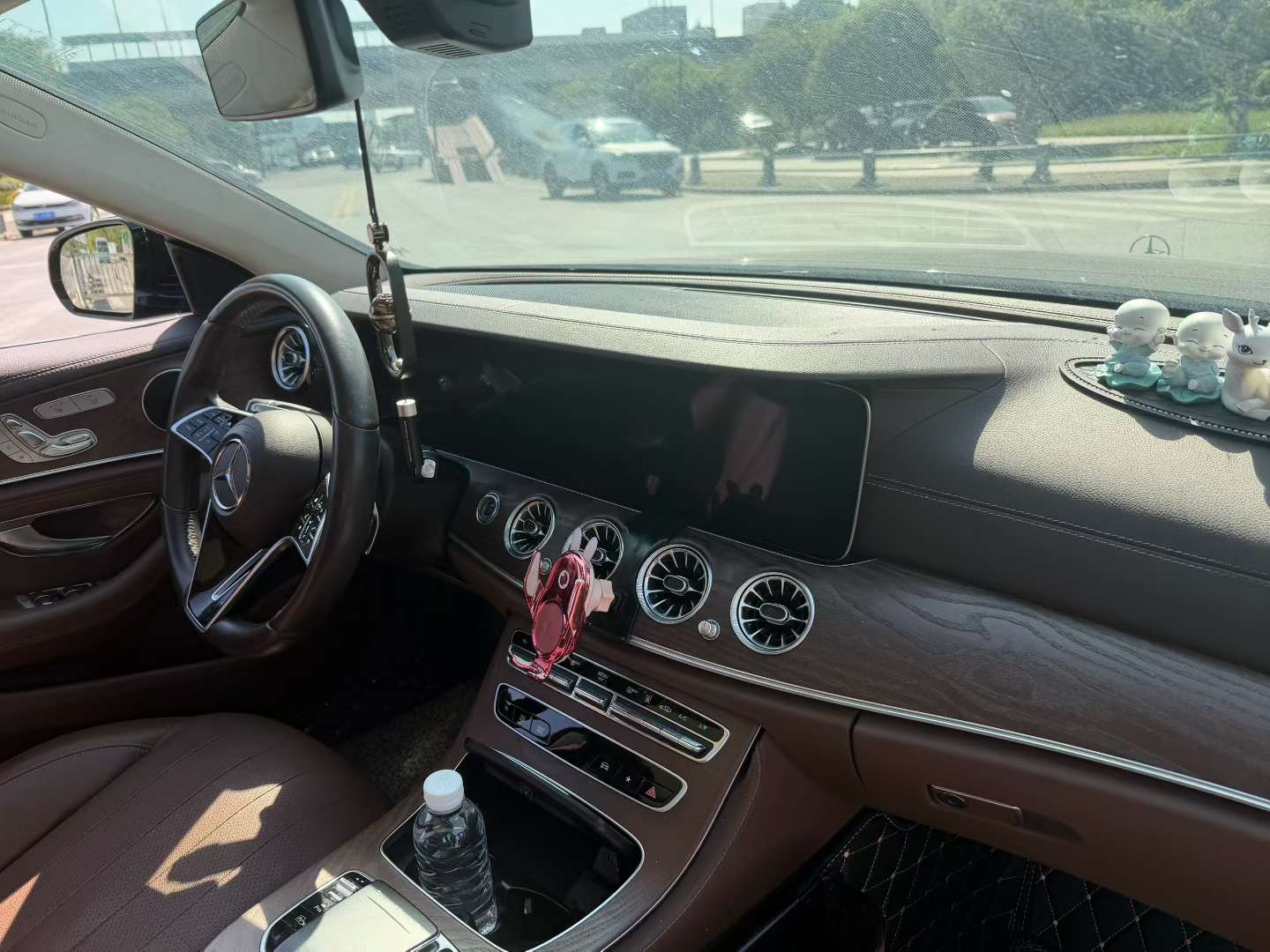 Mercedes-Benz E-Class 3