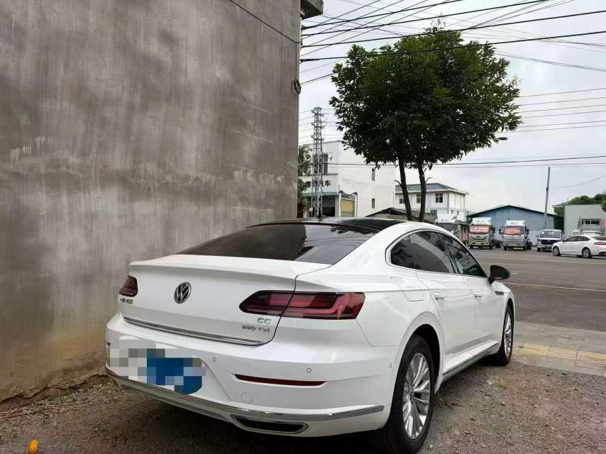 Volkswagen CC 2.0T 330 Charm Edition 2