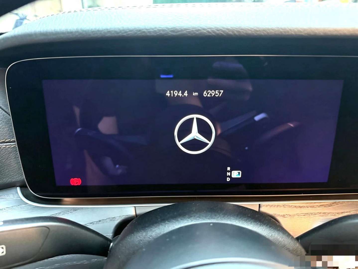Mercedes-Benz E-Class E300L Luxury 7