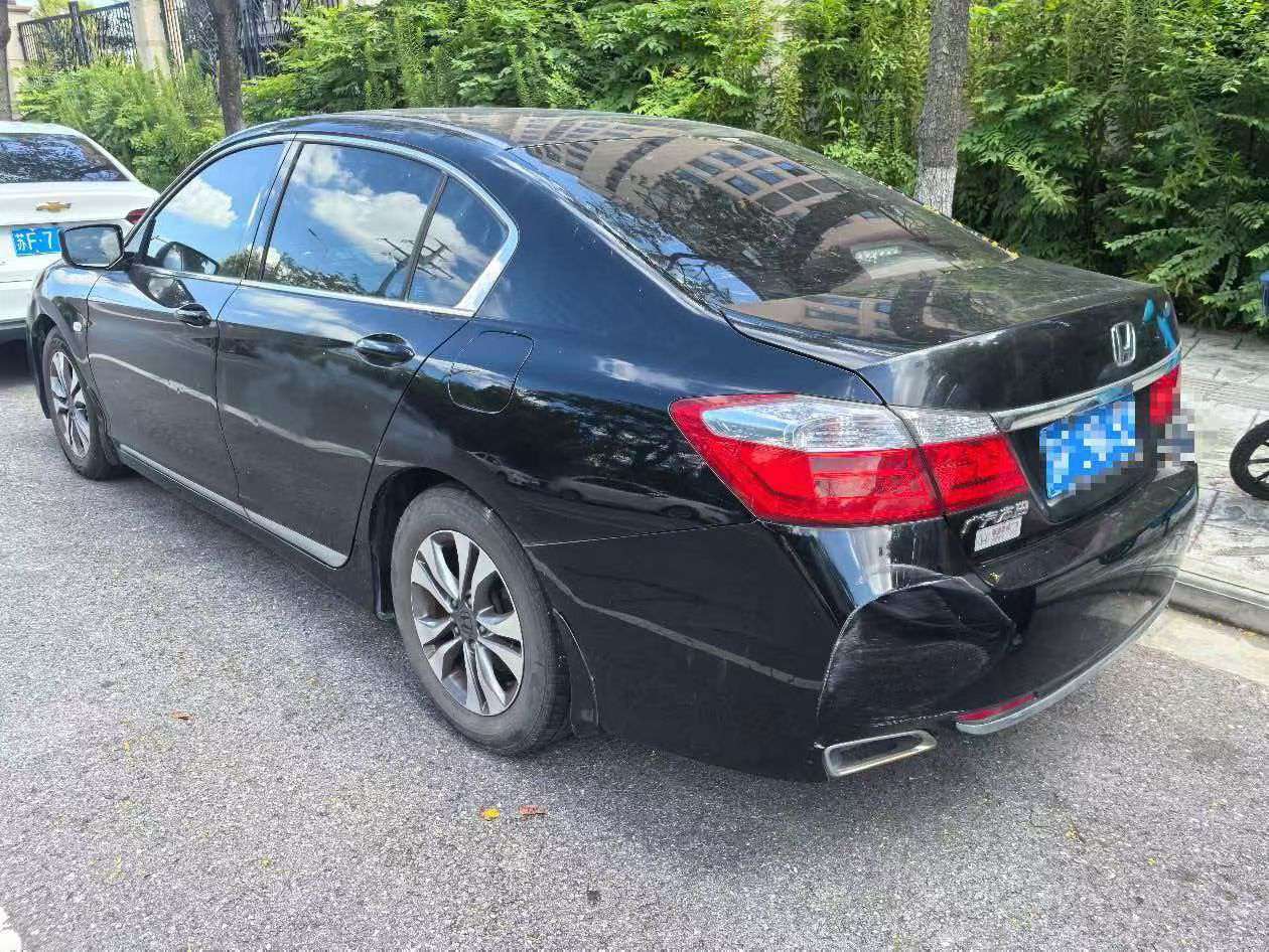 Honda Accord 2015 2.0L Automatic Sunroof 2