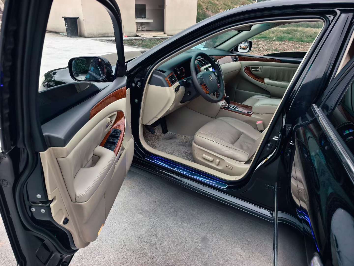 Toyota Crown 8