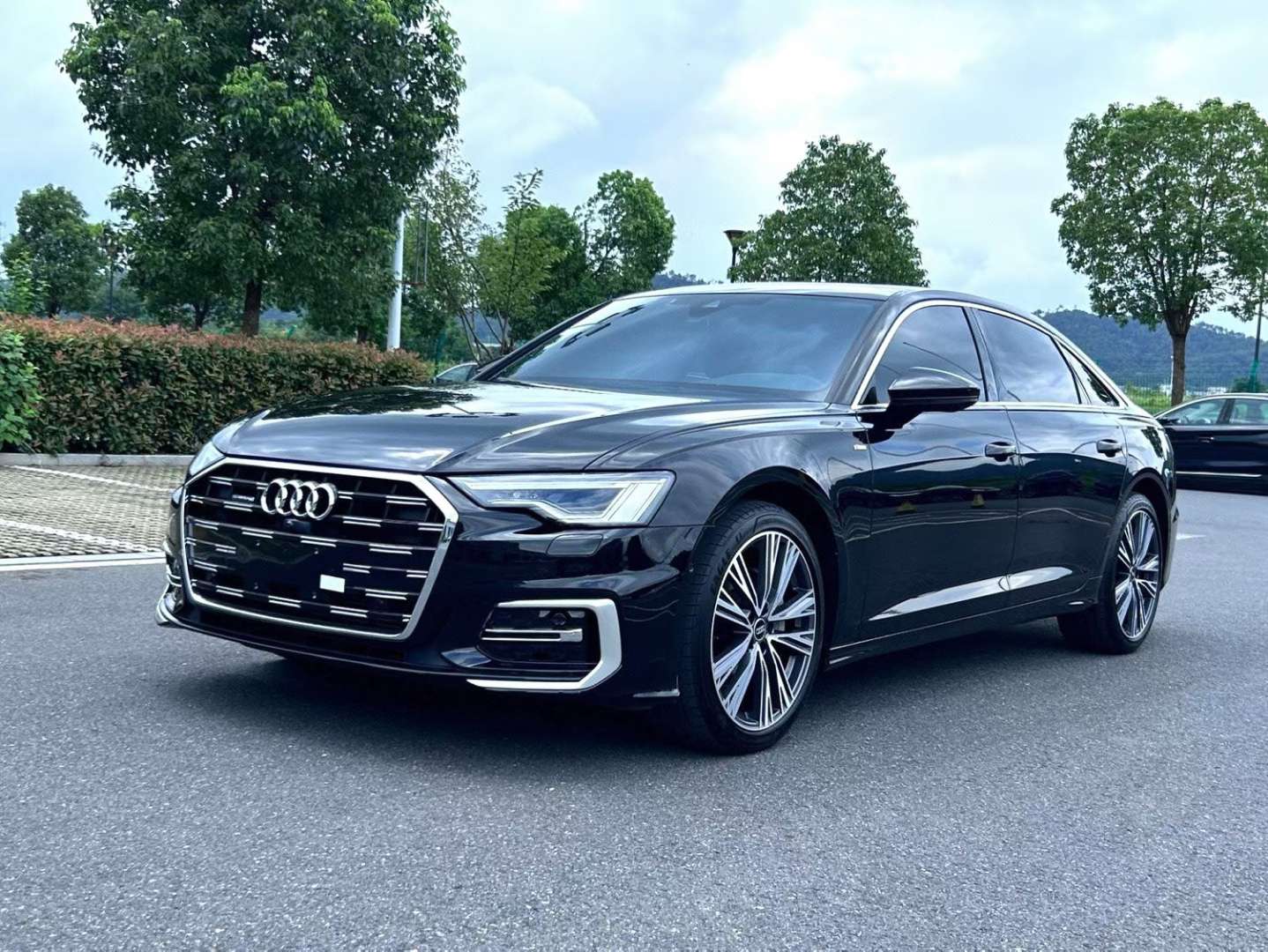 Audi A6L 2024 A6L 2.0TFSI 45TFSI Quattro Dynamic Select 3