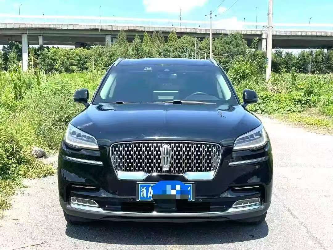 Lincoln Aviator 3.0T AWD Premium 2