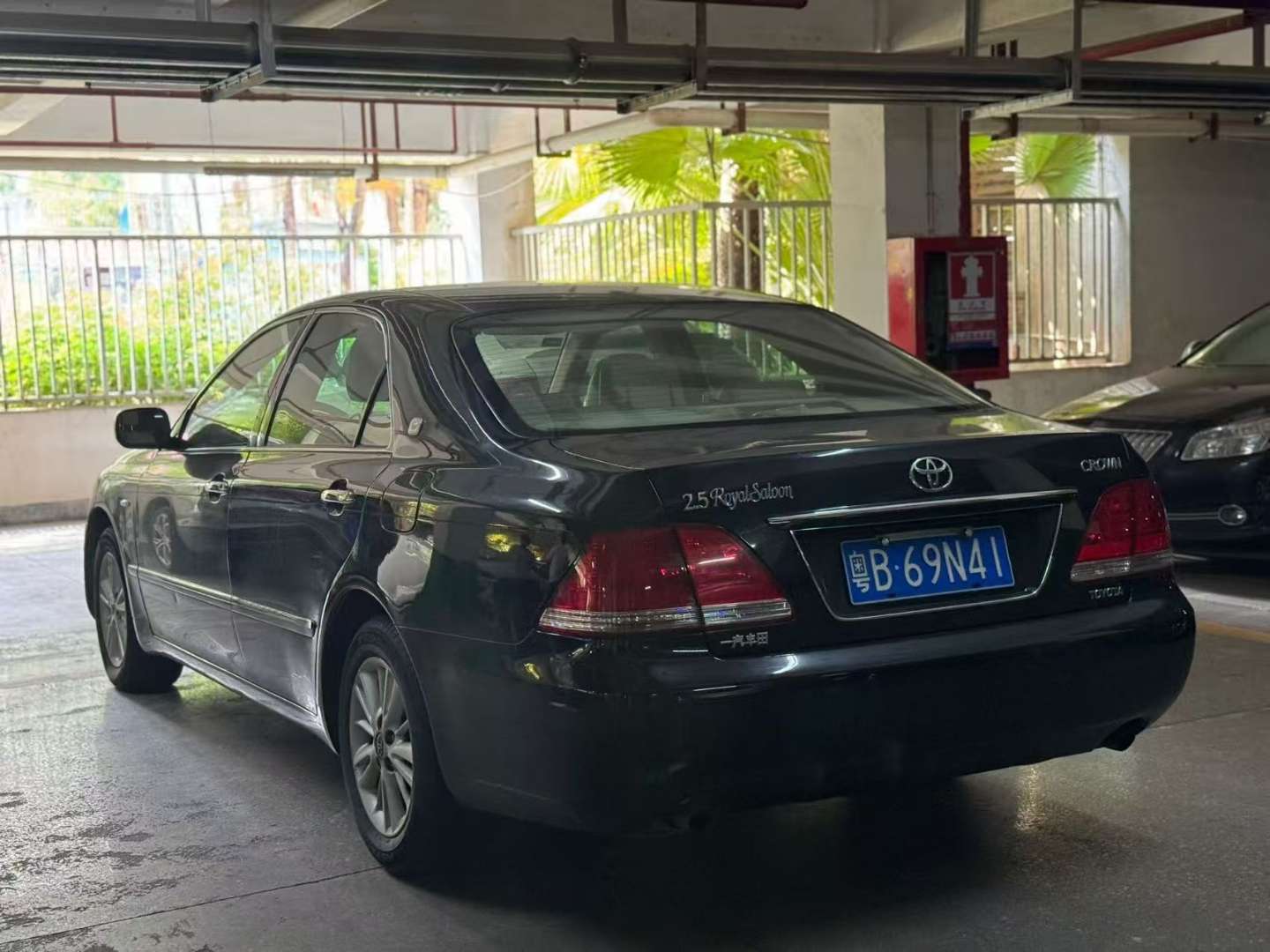 Toyota Crown 2.5L 3