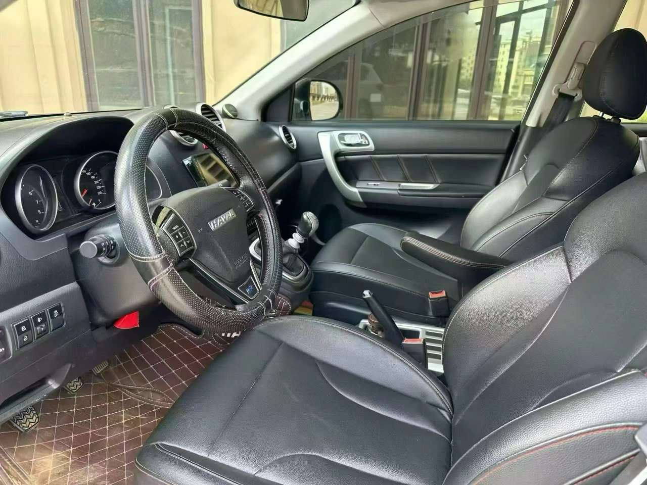Haval H6 1.5T with Sunroof 4