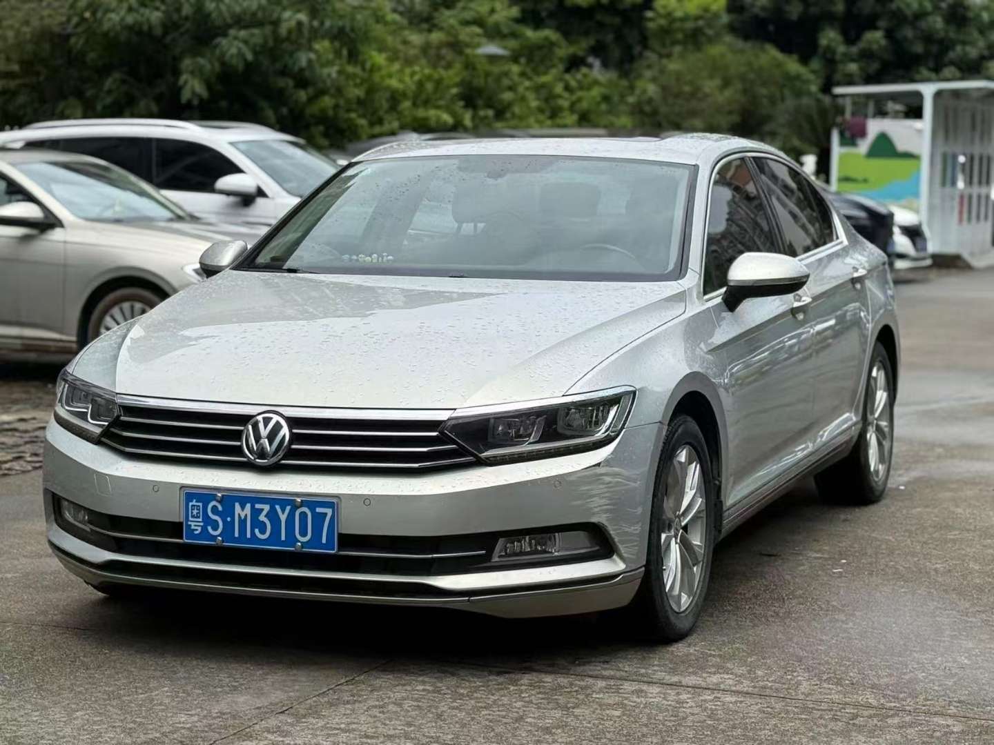 Volkswagen Magotan 17 330TSI DSG Luxury 1.8T