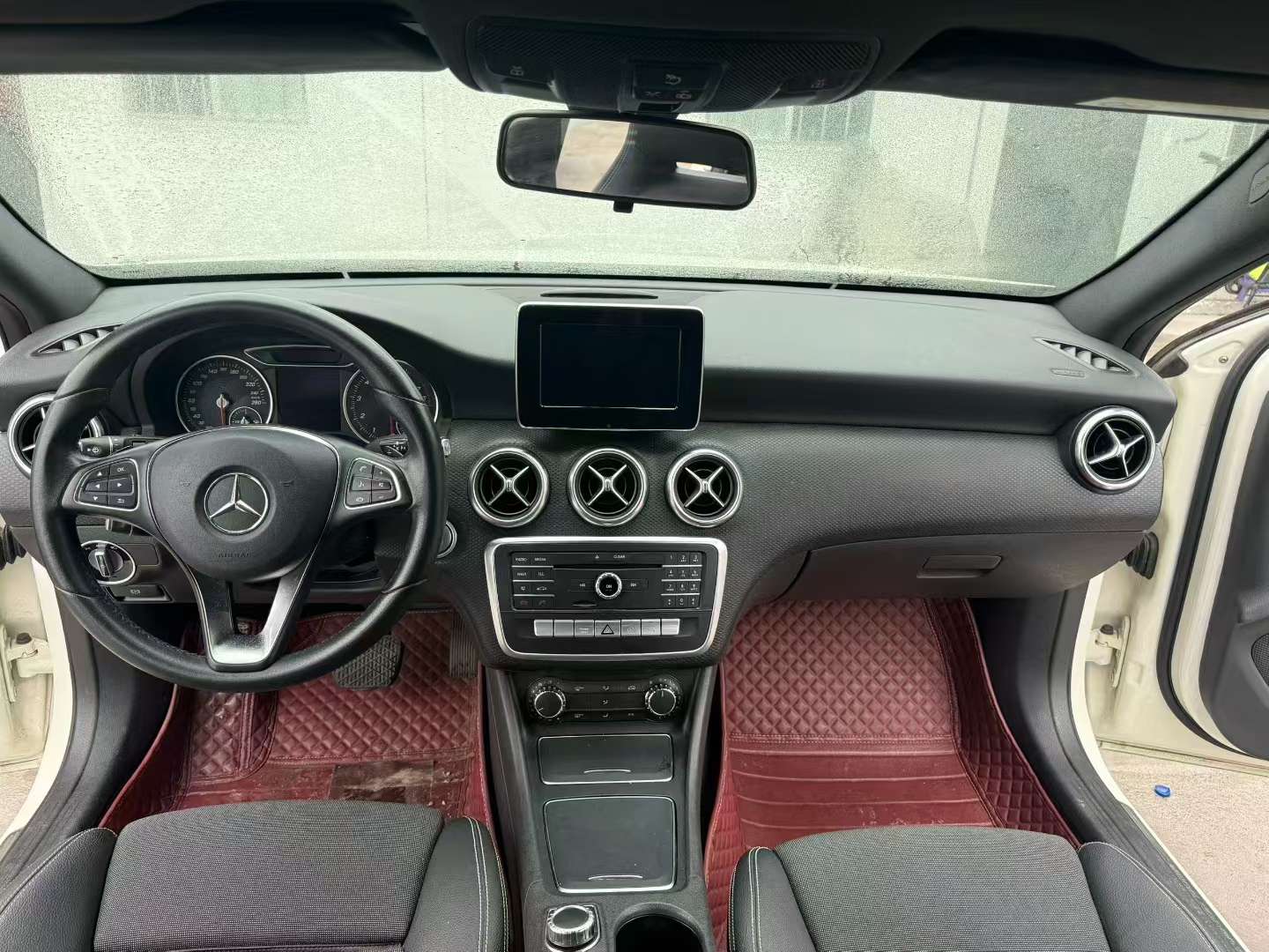 Mercedes-Benz A-Class Dynamic 9