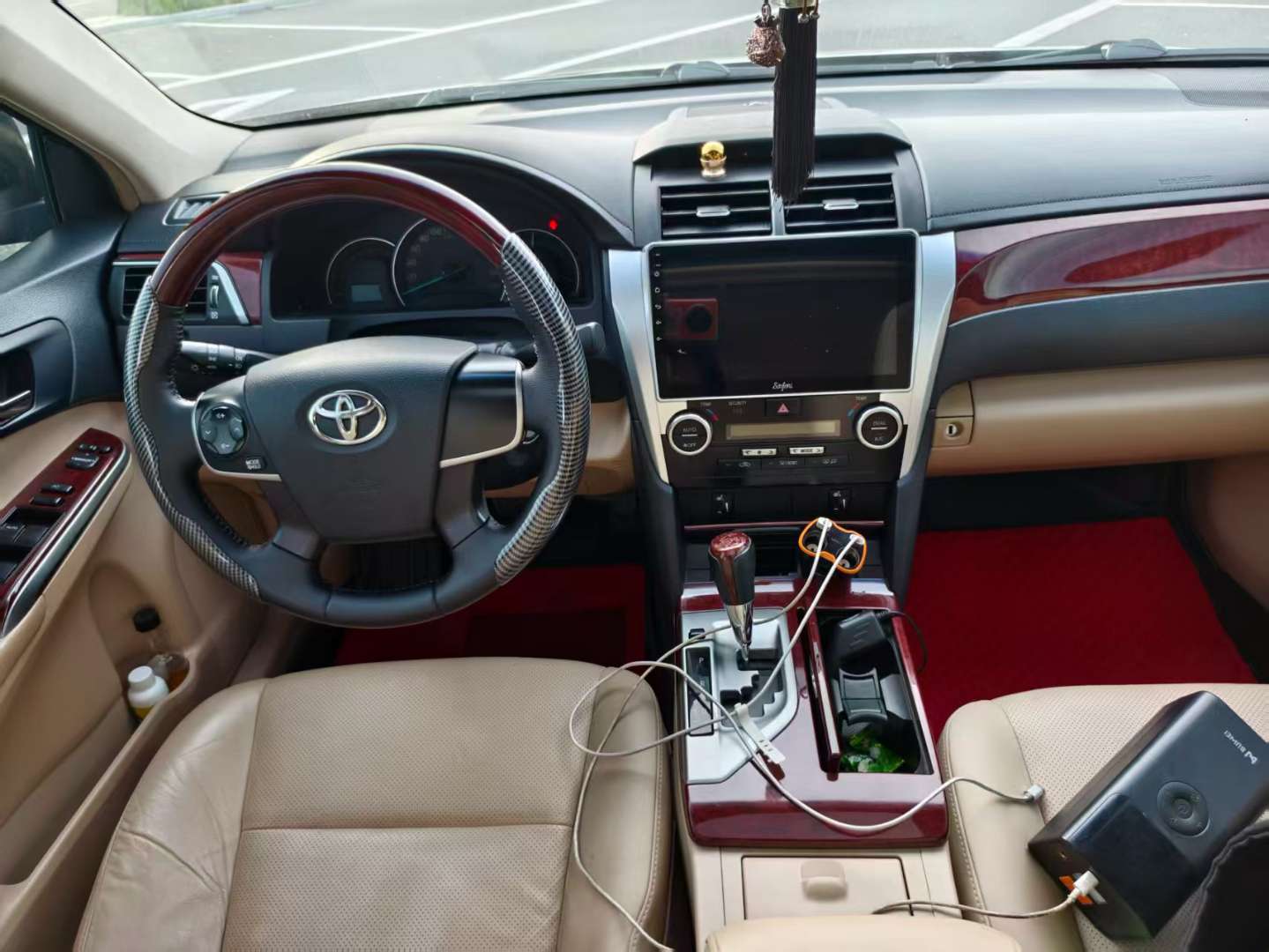 Toyota Camry 2013 2.5G 8