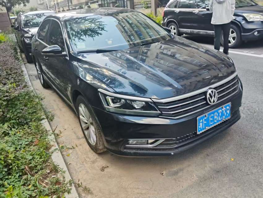 Volkswagen Passat 2018 1.8T Automatic Premium 2