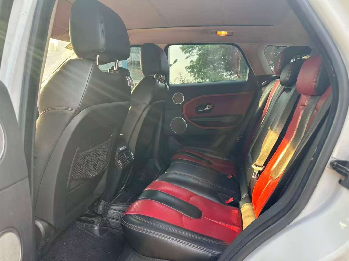 Land Rover Range Rover Evoque 2.0 R-Dynamic 6