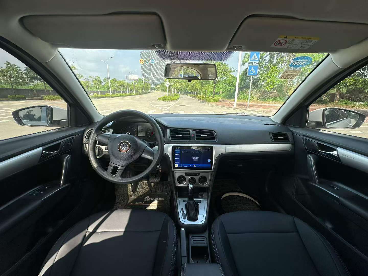 Volkswagen Lavida 1.6L Automatic 5