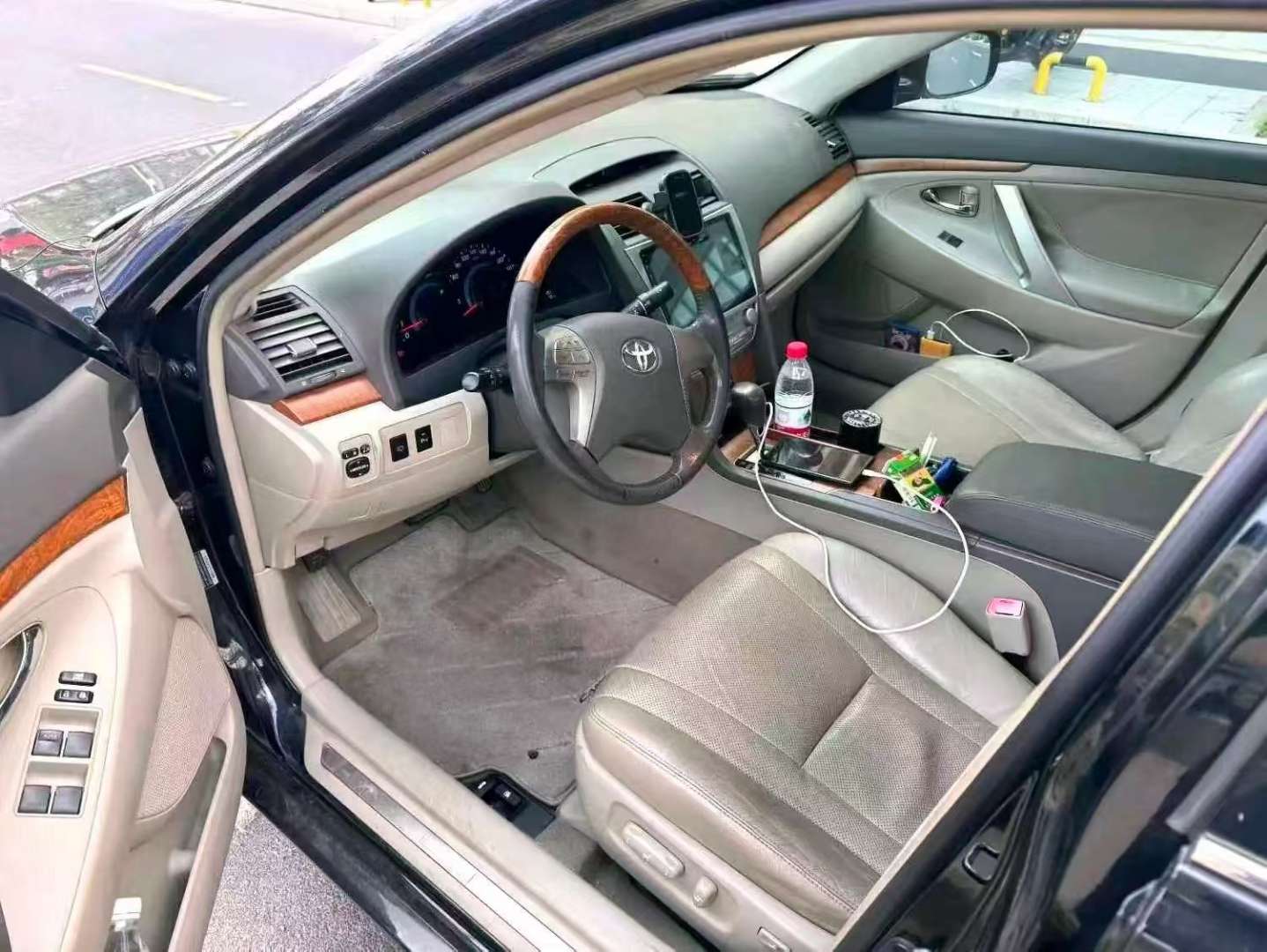 Toyota Camry 2010 240G Luxury Edition 5