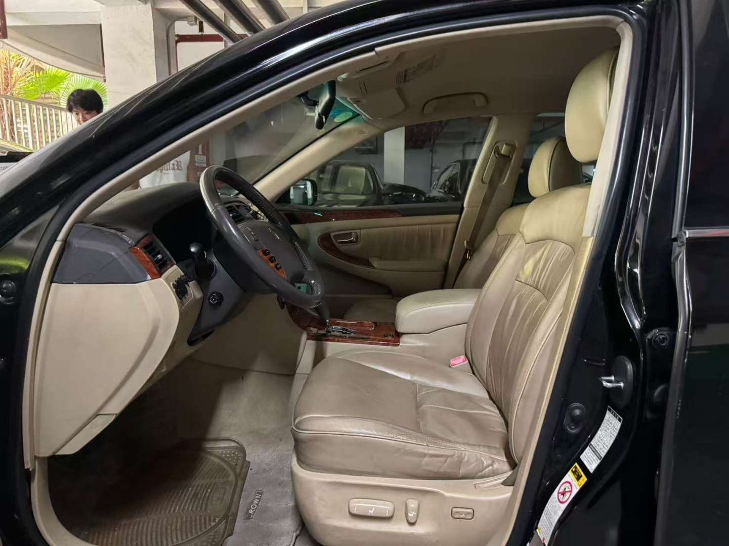Toyota Crown 2.5L 6