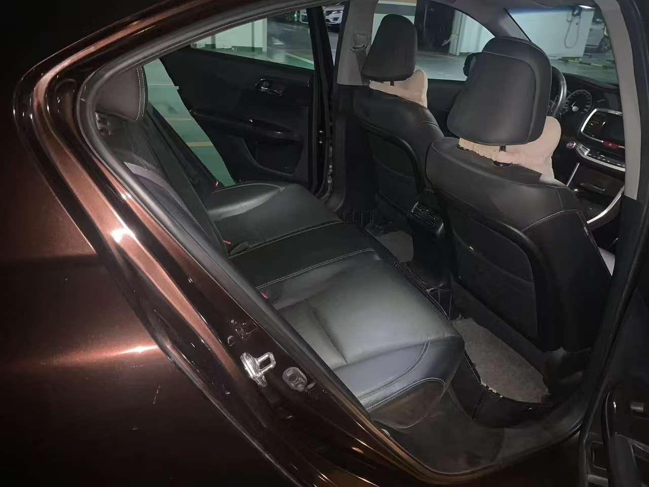 Honda Accord 2.4L EX Luxury 3