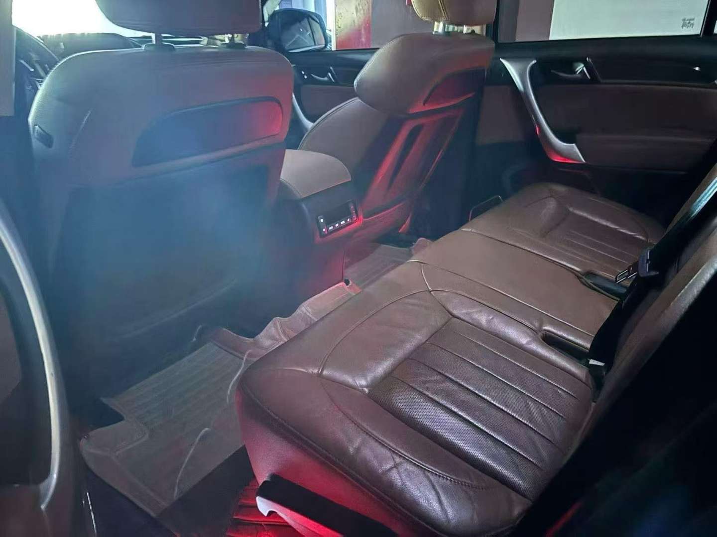Haval H9 2015 2.0T 4WD 7-Seat Luxury 6