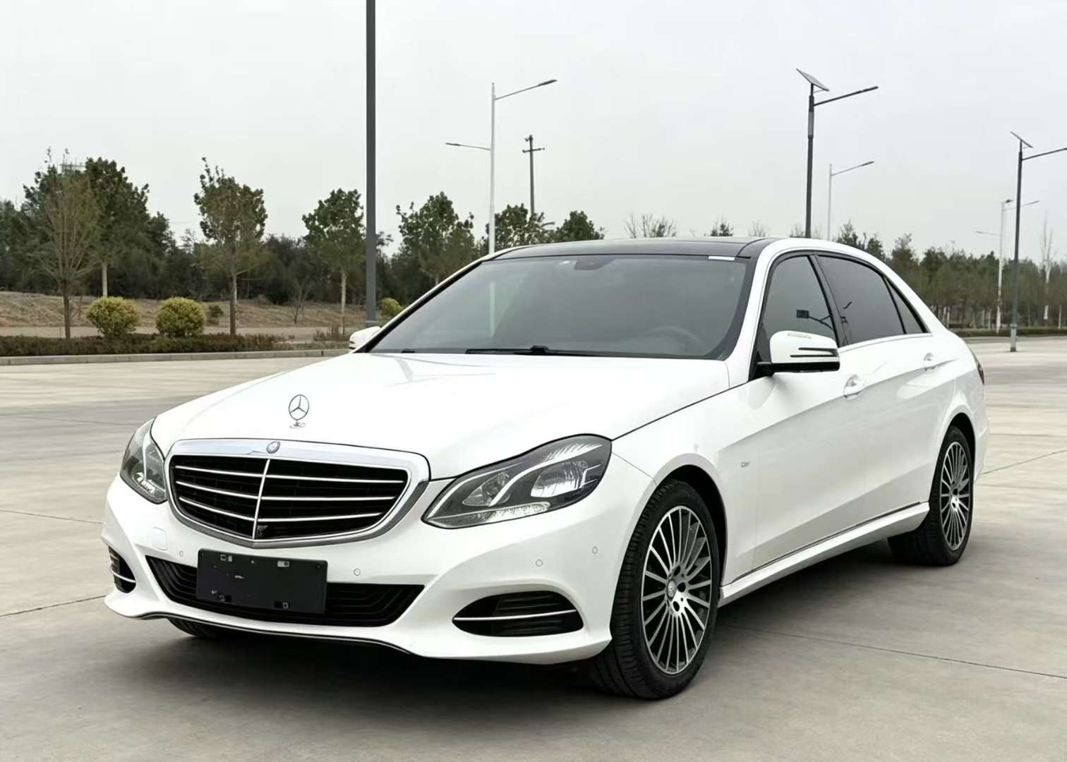 Mercedes-Benz E-Class E260L 2.0T 3