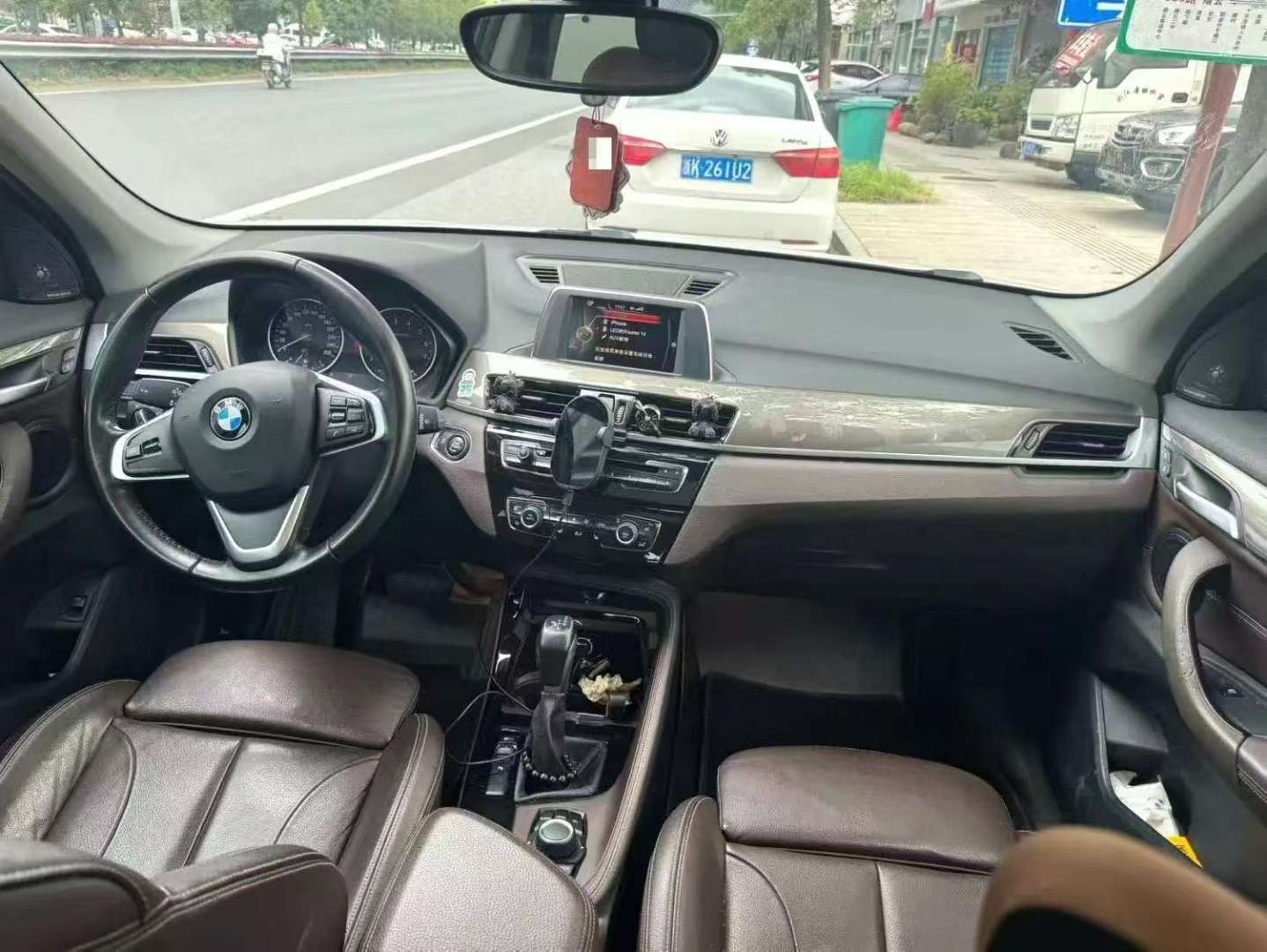 BMW X1 1.5T 18Li Premium 5