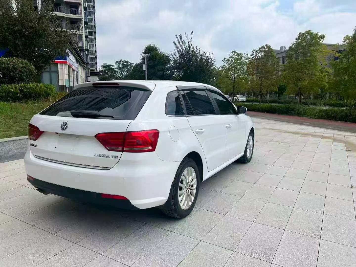 Volkswagen Langxing 1.4T Touring 4
