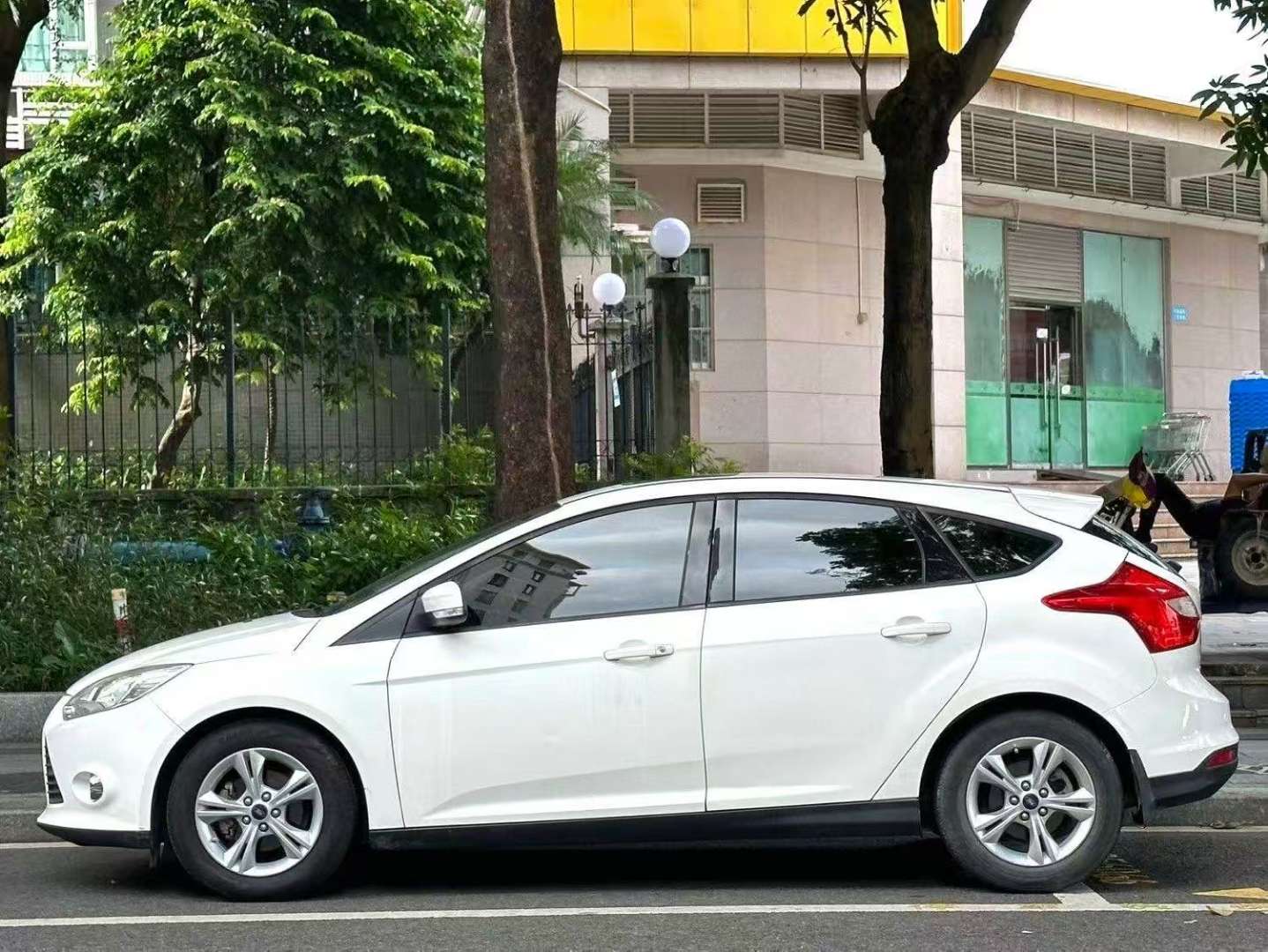 Ford Focus 2012 1.6 Style Edition 4
