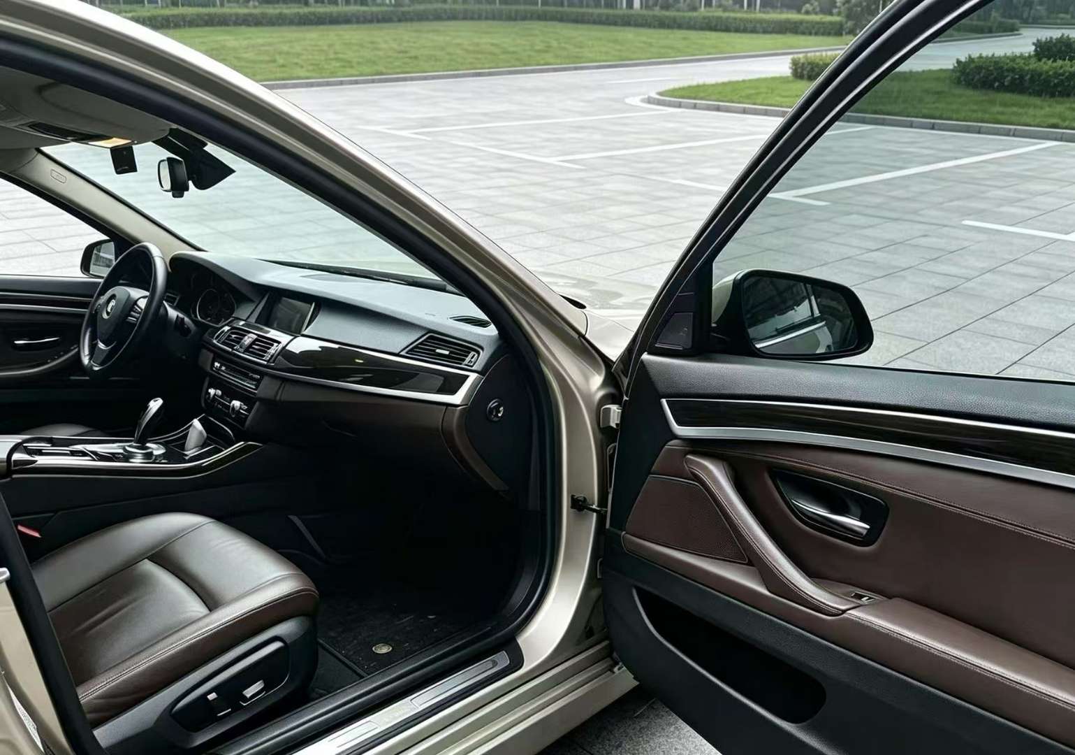 BMW 5 Series 2014 525Li Luxury Design Package 2.0T 6