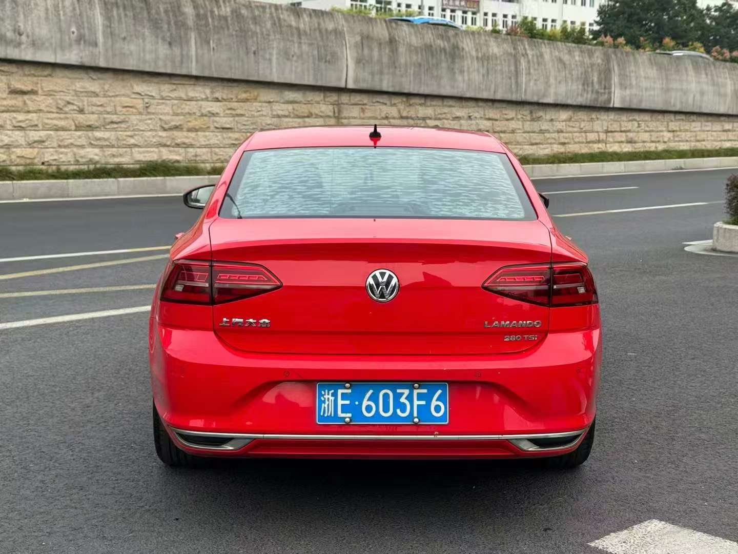 Volkswagen Lamando 280 1.4T Automatic Sunroof 8