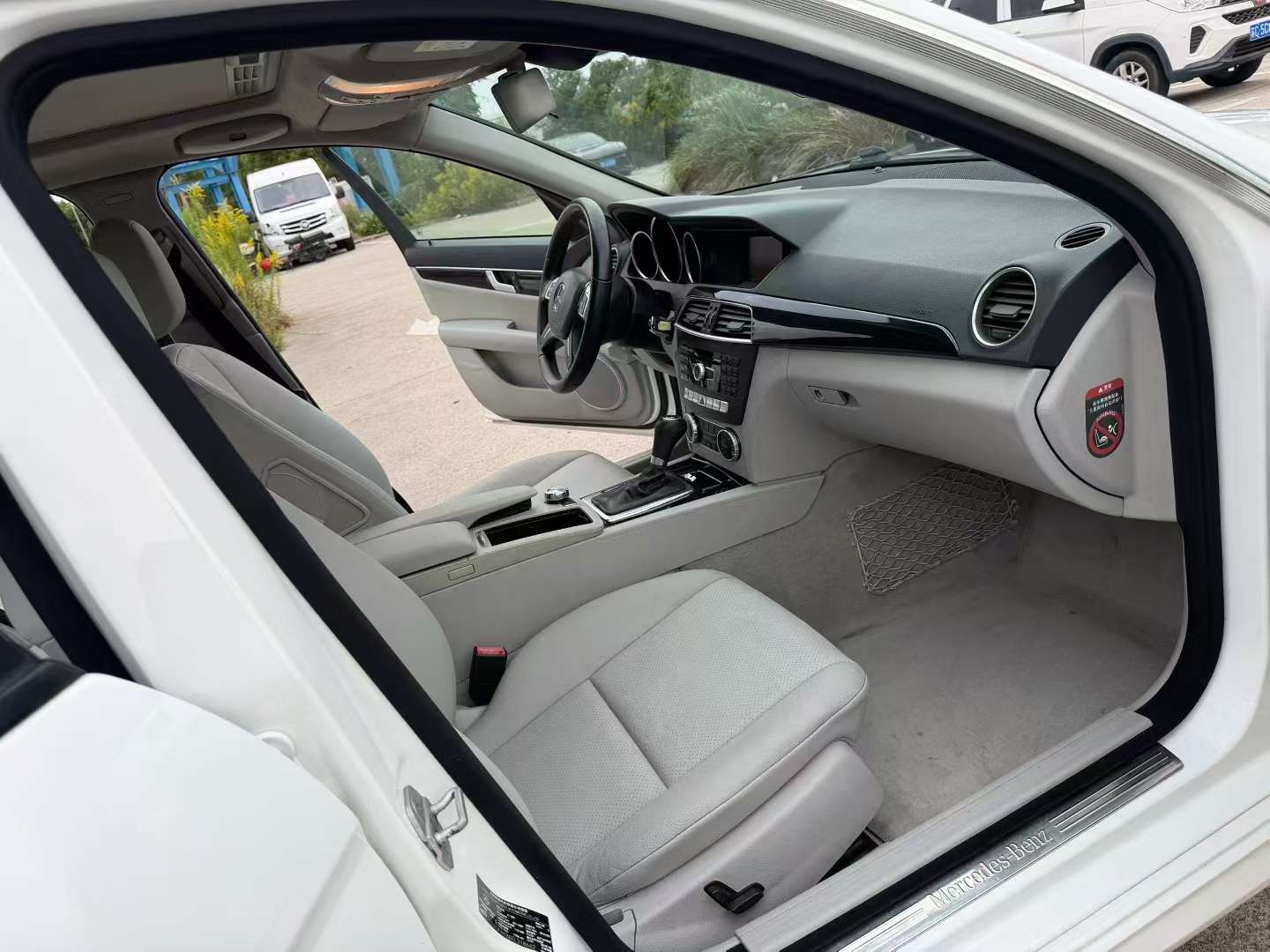 Mercedes-Benz C-Class 2014 1.8T 8