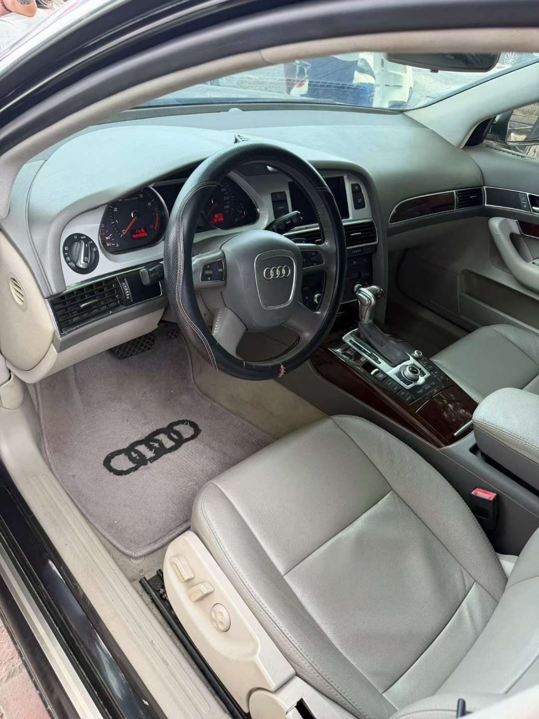 Audi A6 2