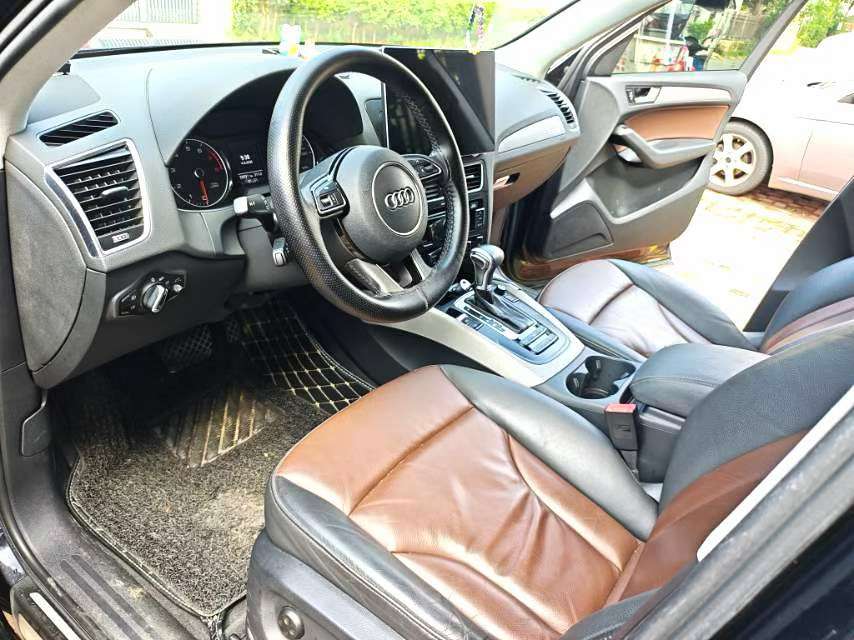 Audi Q5 2.0TFSI 40TFSI Classic Edition Advance 3