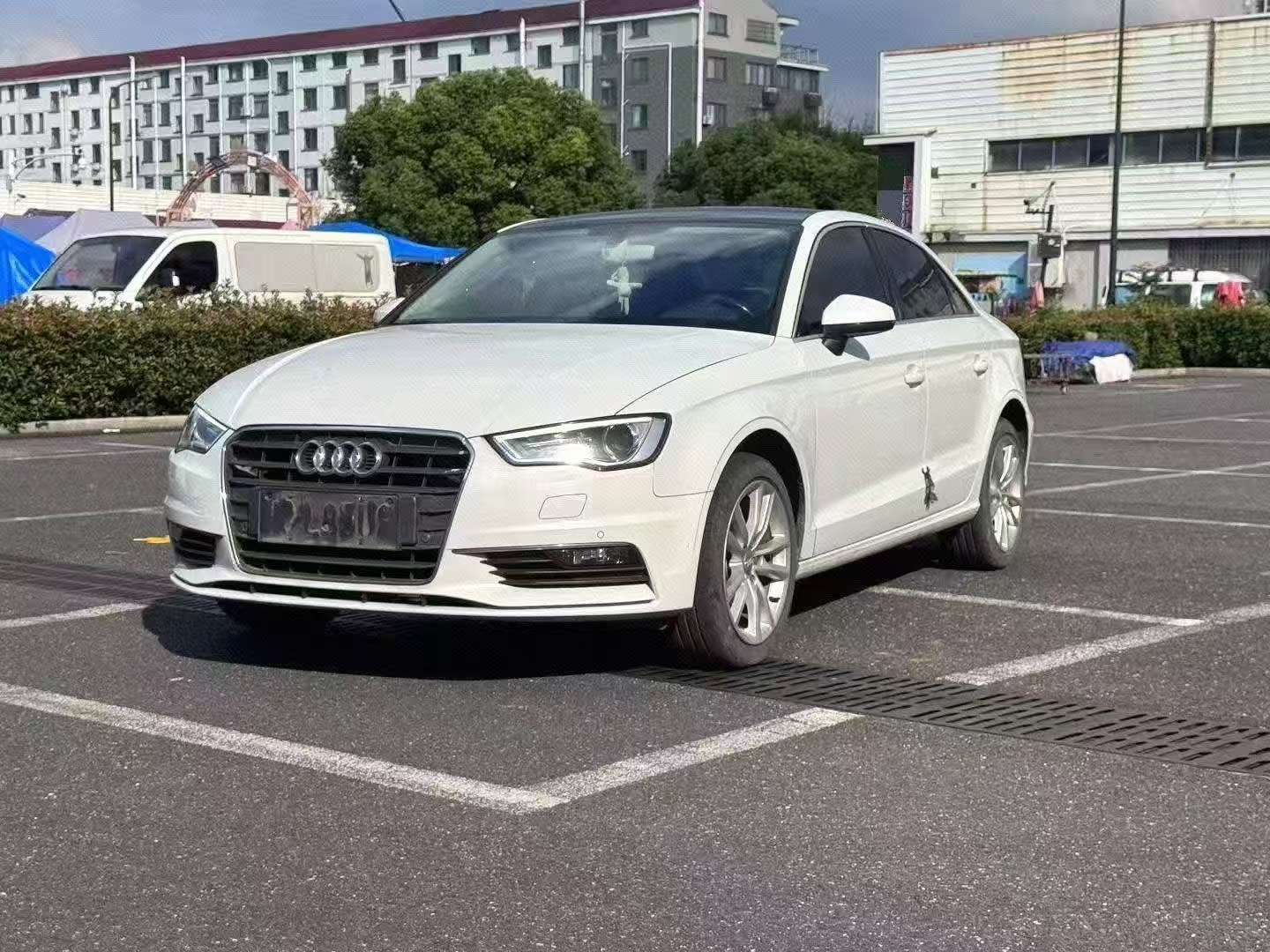Audi A3 2015 1.4T Automatic Sunroof Fashion Edition 2