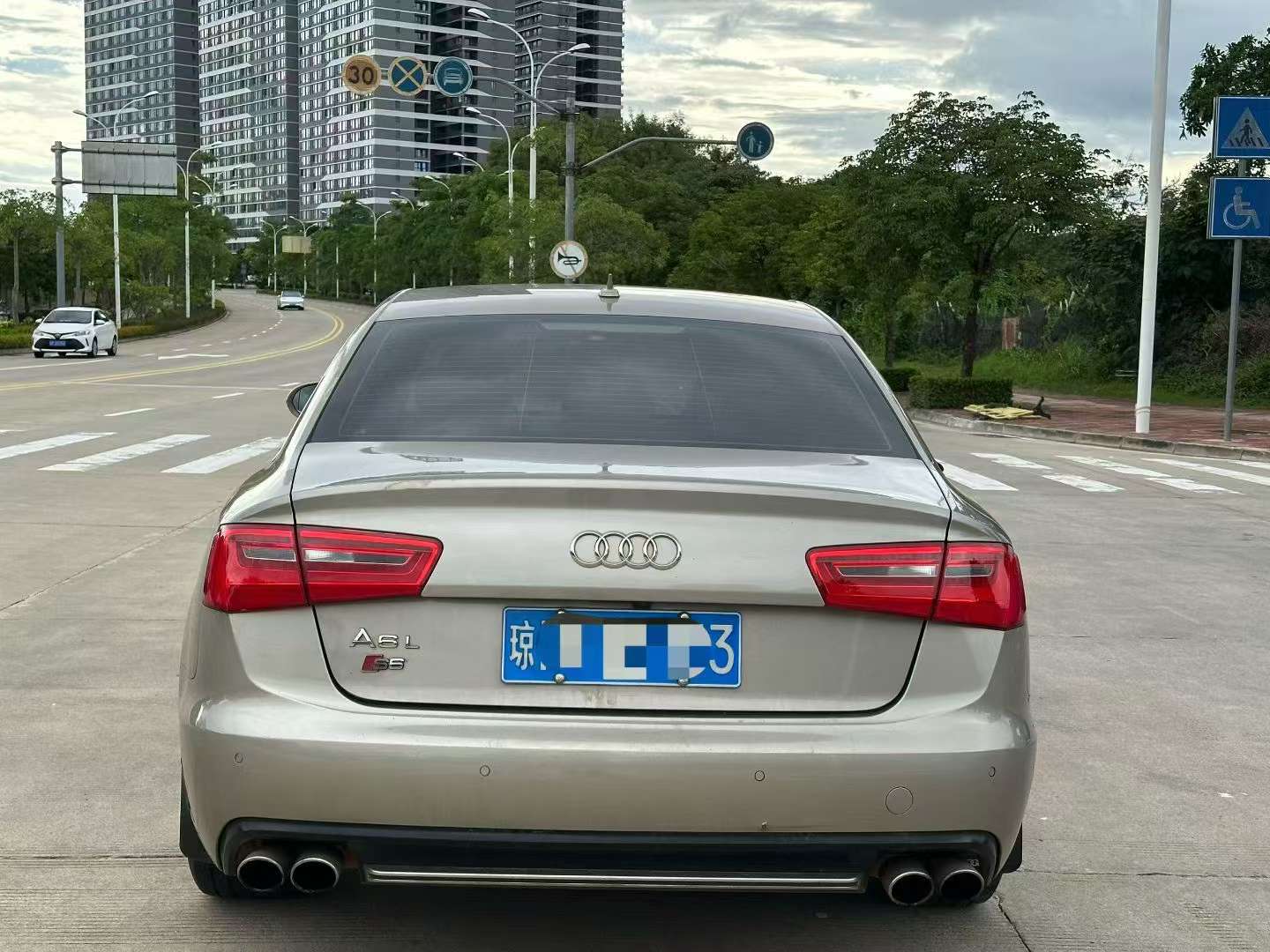 Audi A6 2014 2.0T Automatic 8