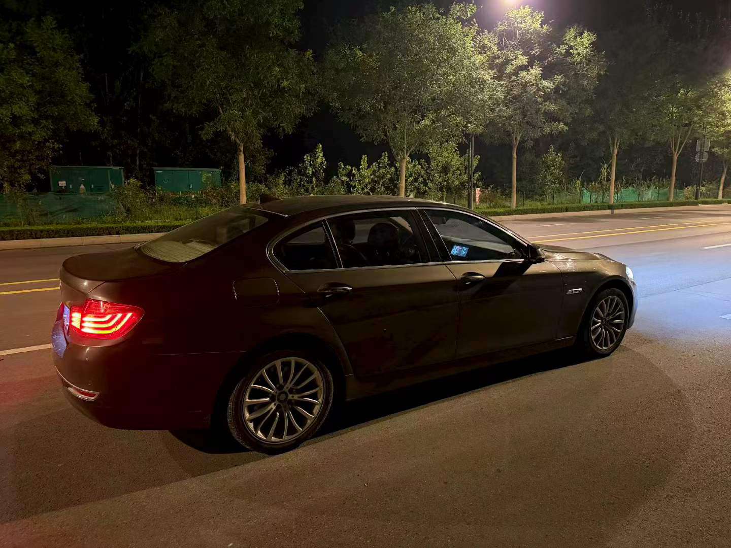 BMW 5 Series 2014 525Li Luxury 3