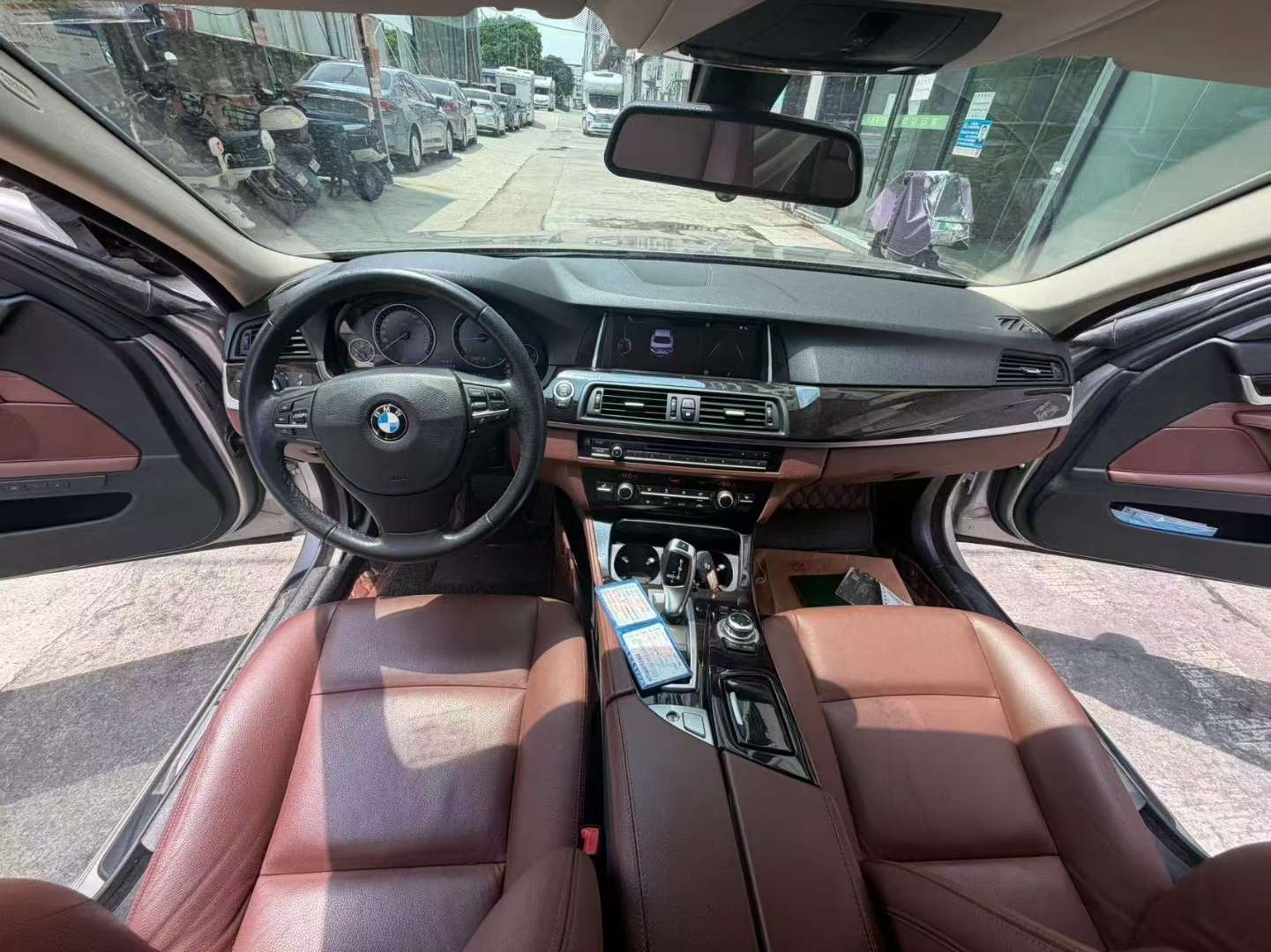 BMW 5 Series 525Li Premium 5