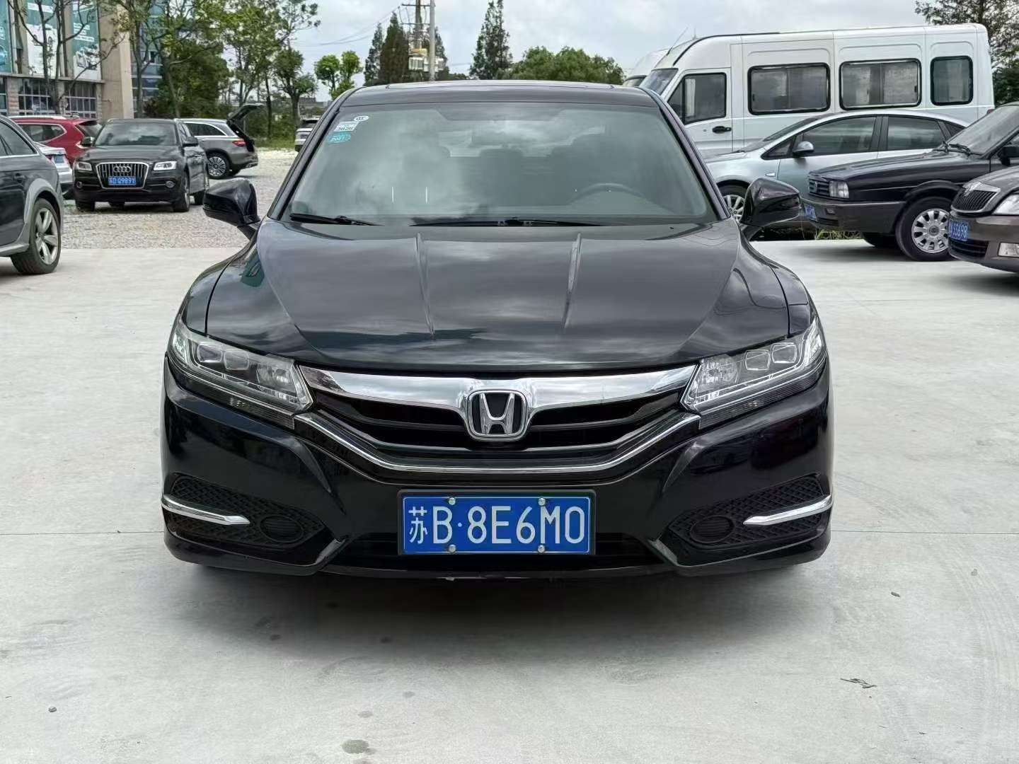 Honda Spirior 2.0L Automatic Sunroof