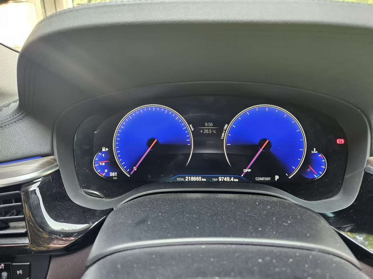BMW 5 Series 2019 530Li Leading Luxury 4