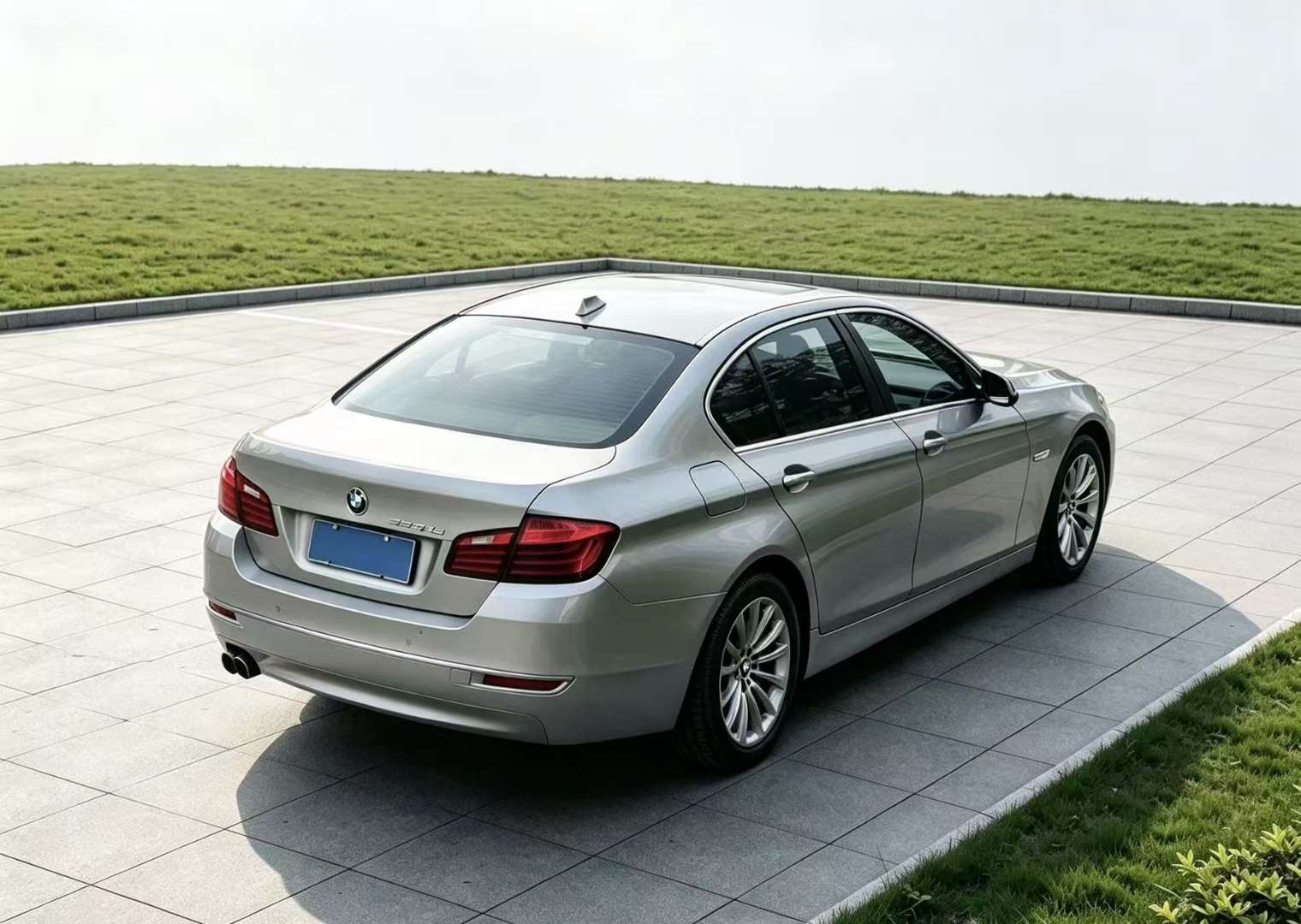 BMW 5 Series 2014 525Li Luxury Design Package 2.0T 3