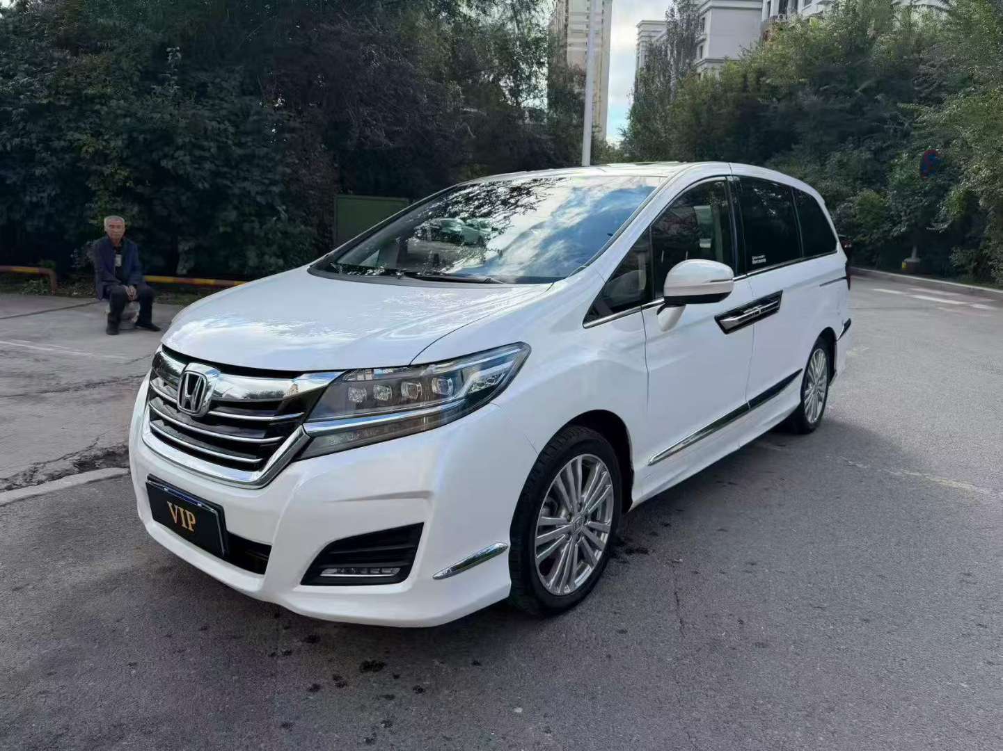 Honda Elysion 2019 2928