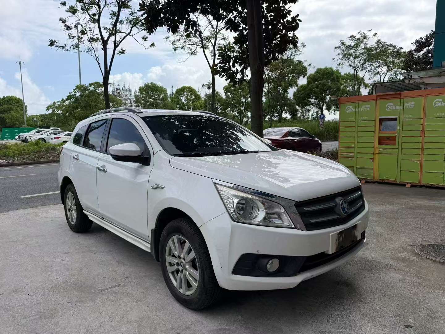 Venucia T70 2