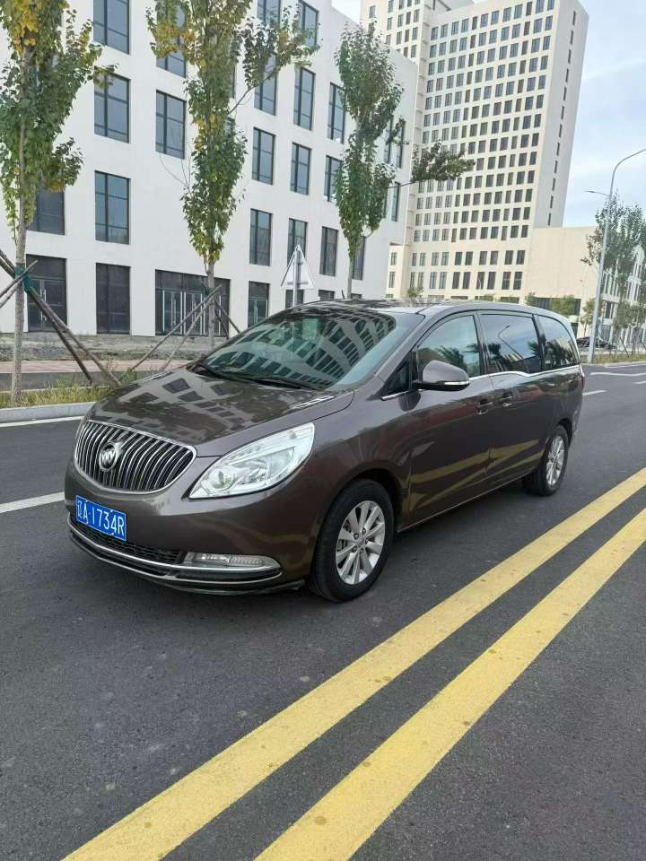 Buick GL8 2.4 Automatic 3