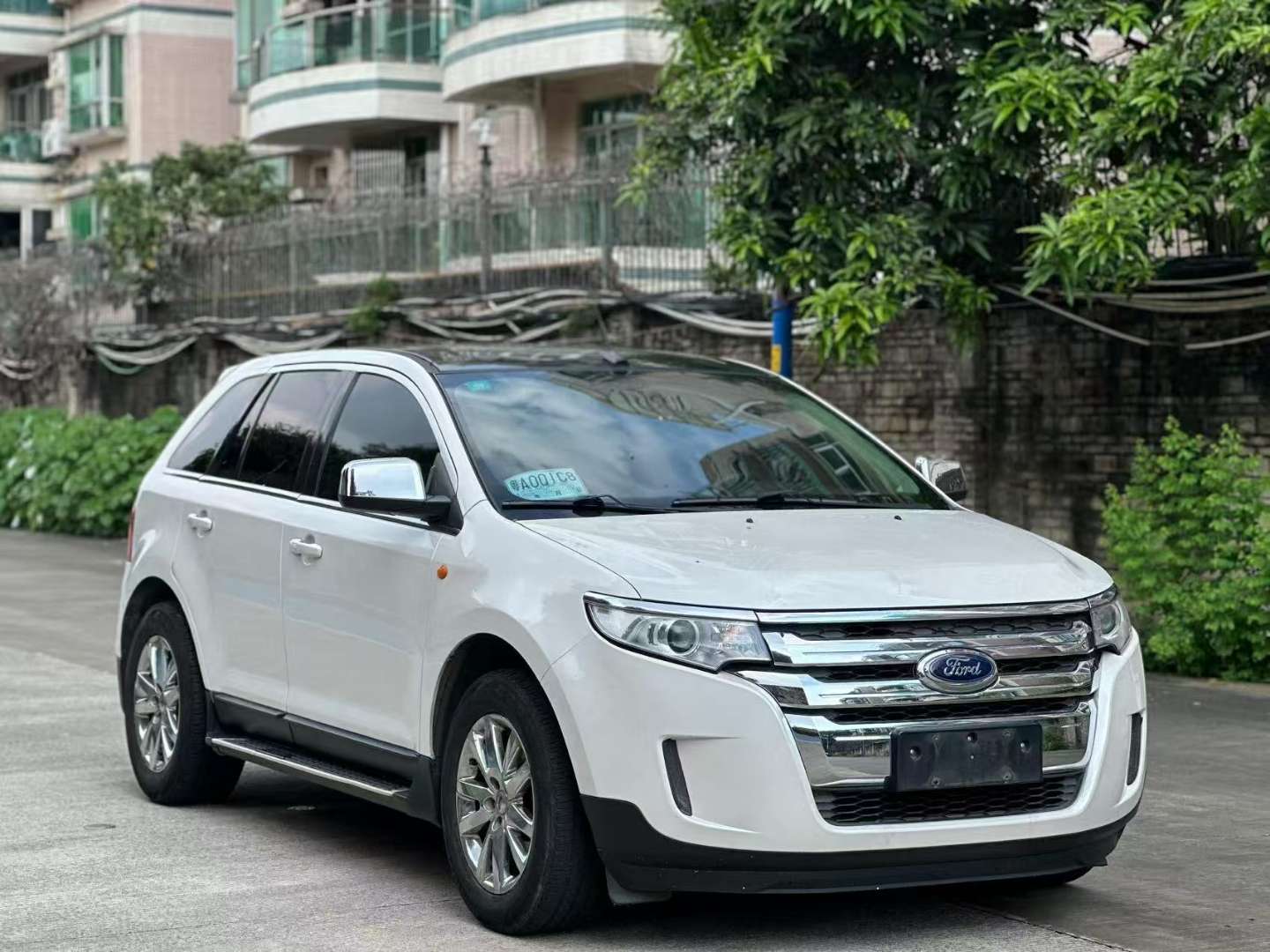Ford Edge 2.0T Premium Edition (Import) 2