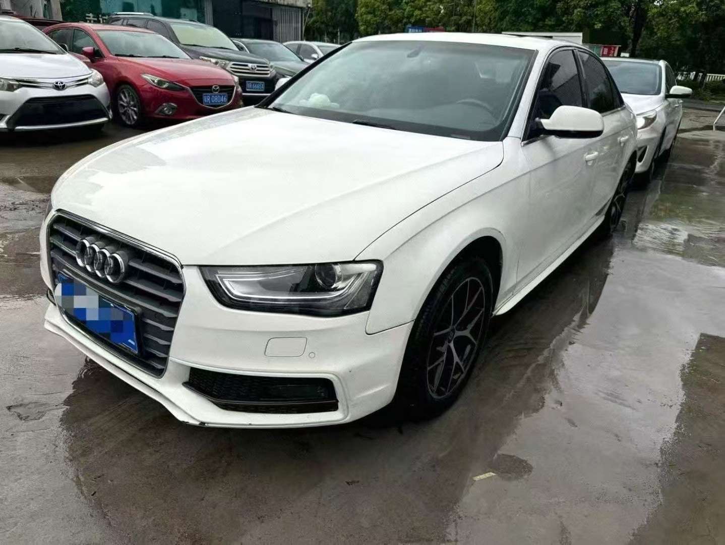 Audi A4L 2013 2.0TFSI 40TFSI Quattro Sporty Edition 2